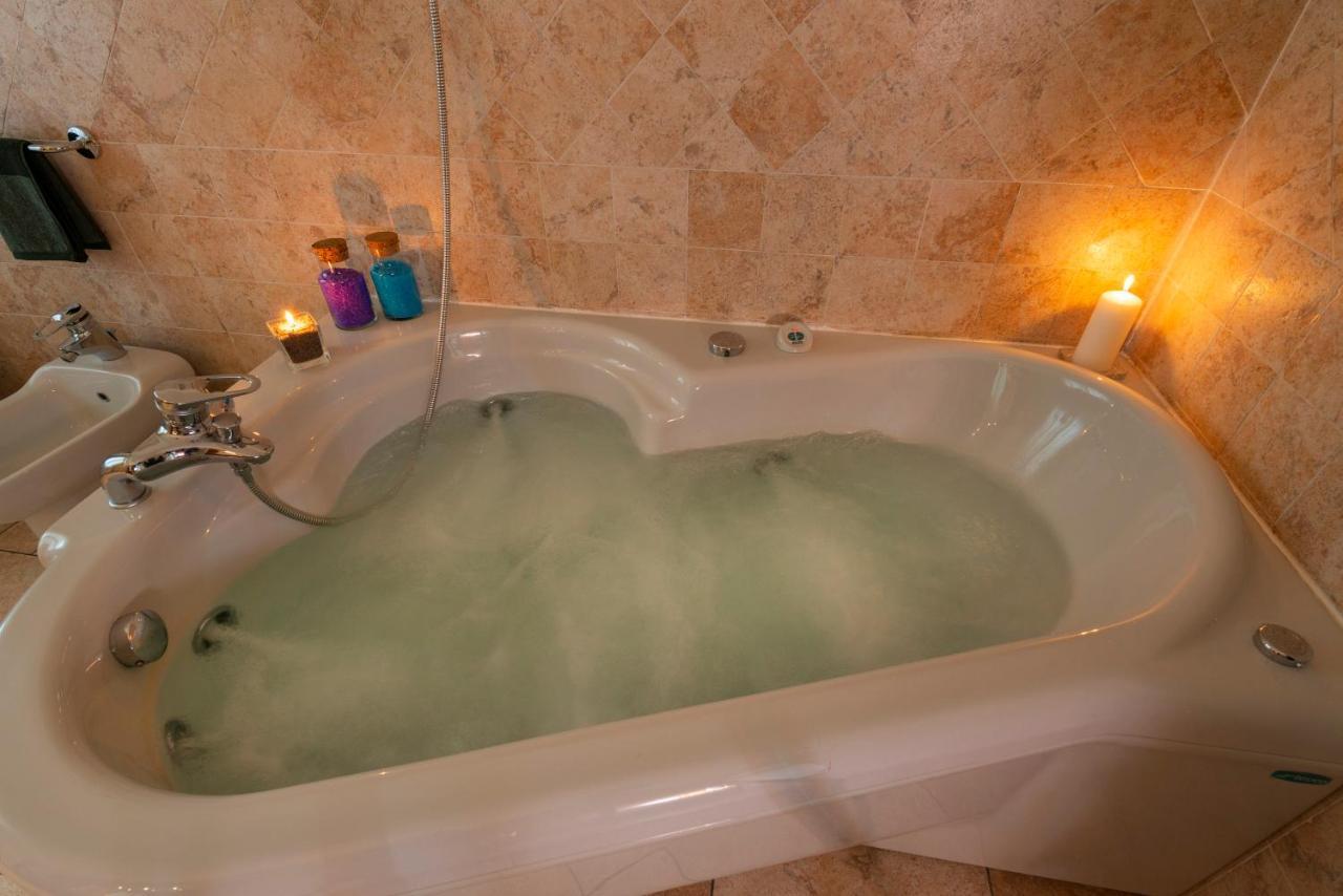 Villa Mara - Aosta - 200 Mq - Wifi - Jacuzzi - Parcheggio - Giardino Exterior foto